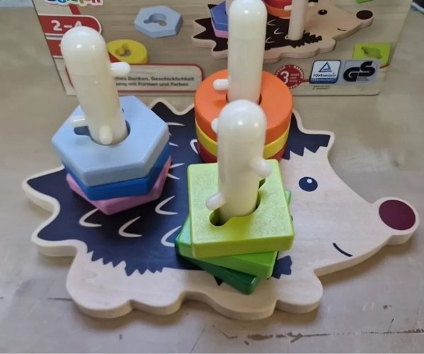 Playtive, Kindgerechtes Echholz Spielzeug, Steckespiel, Motorik