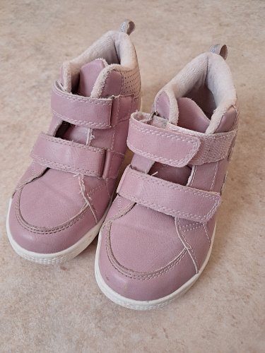 Sneaker/ Halbschuh Gr. 28